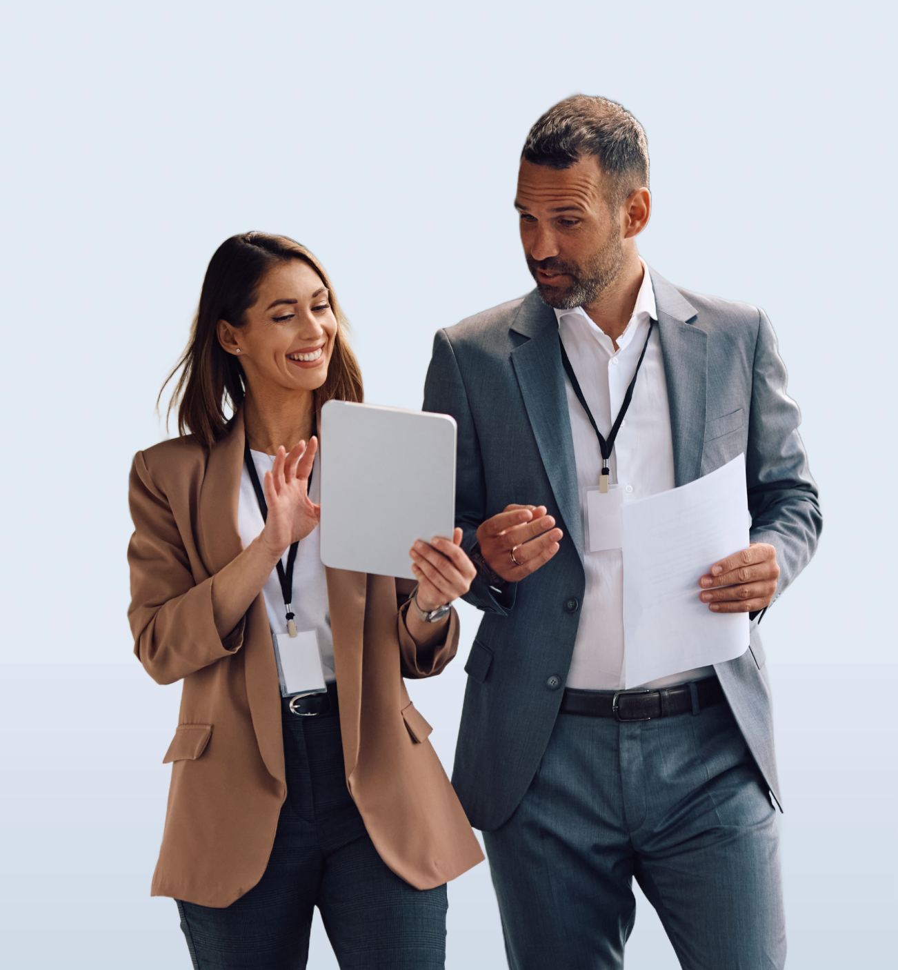 Zwei Headhunters aus München besprechen Recruitingstrategien